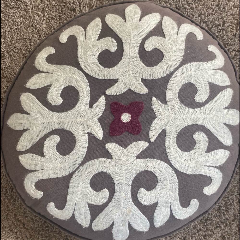 Beautiful Throw Pillows - Picture 1 of 4